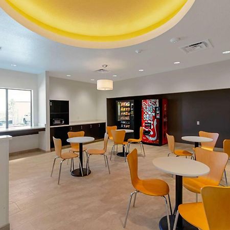 Motel 6 Austin Airport 외부 사진