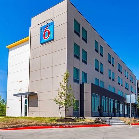 Motel 6 Austin Airport 외부 사진