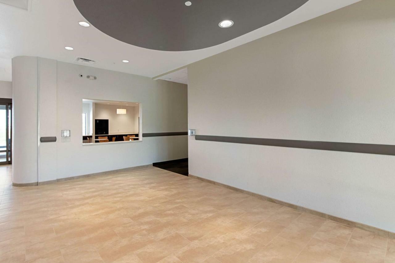 Motel 6 Austin Airport 외부 사진