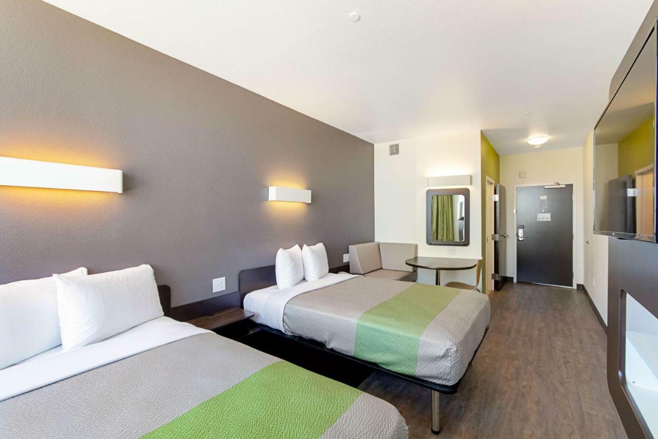 Motel 6 Austin Airport 외부 사진