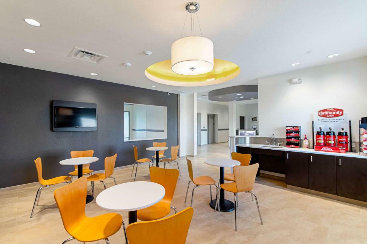 Motel 6 Austin Airport 외부 사진