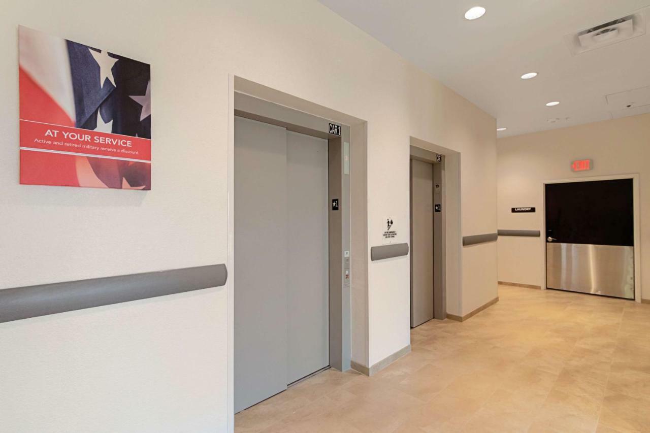 Motel 6 Austin Airport 외부 사진